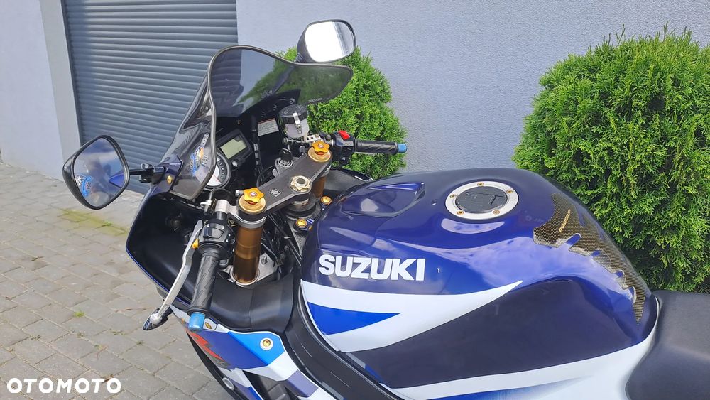 Suzuki GSX-R - 32