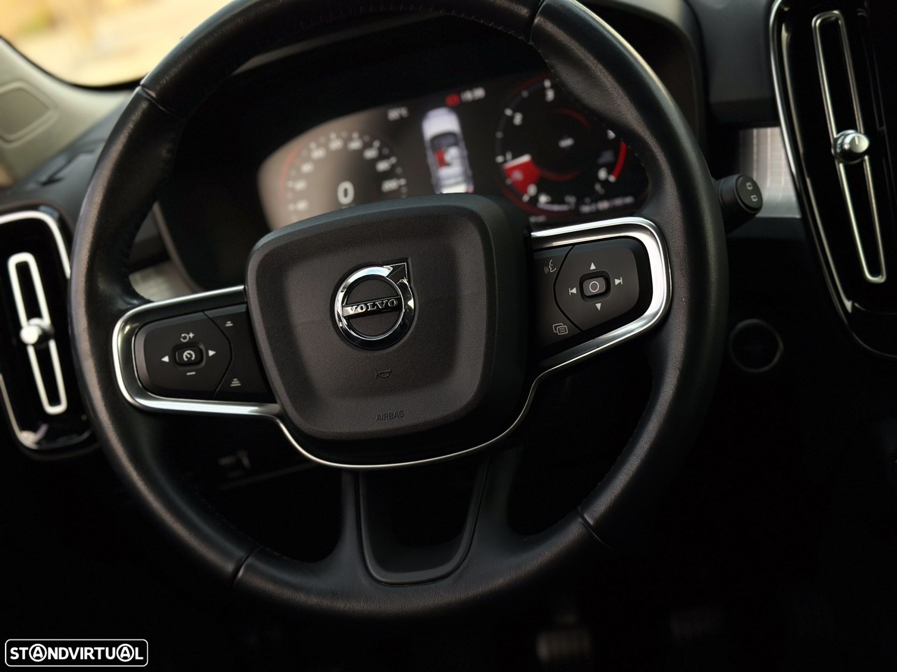 Volvo XC 40 2.0 D3 Momentum - 14