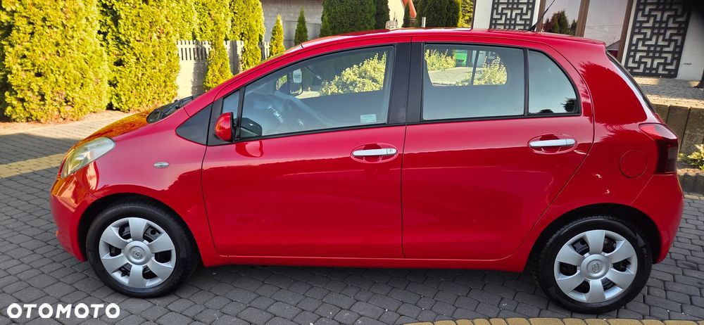 Toyota Yaris 1.3 Luna A/C - 23