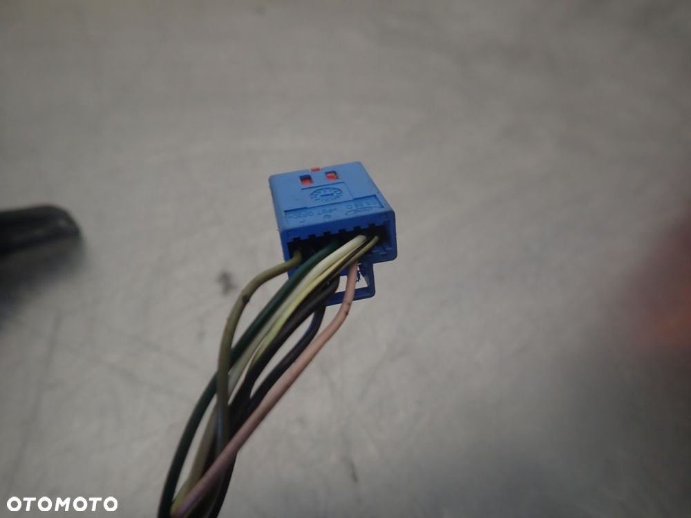 LUSTERKO LEWE ELEKTRYCZNE VOLVO V50 2.0D - 5