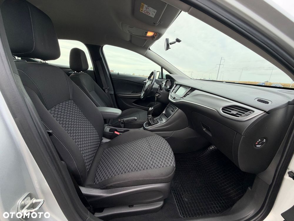Opel Astra 1.6 CDTI Enjoy S&S - 23