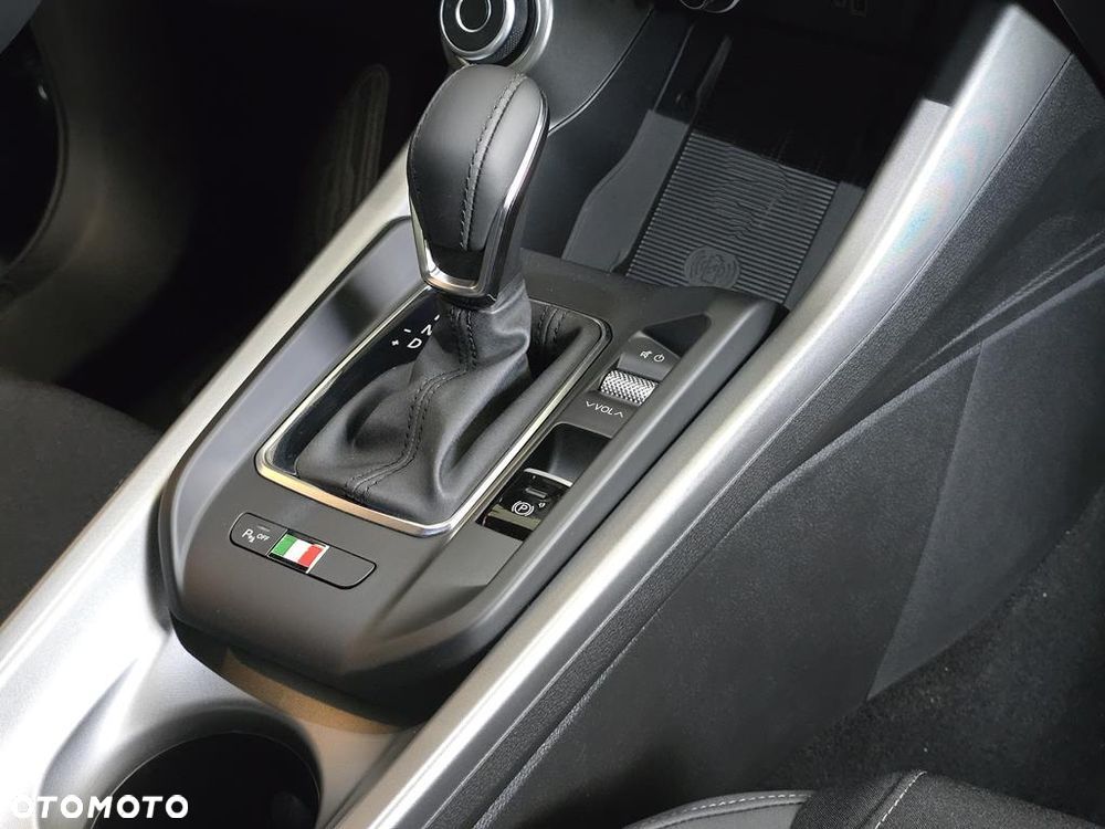 Alfa Romeo Tonale 1.5 T4 GSE mHEV Sprint DCT - 24