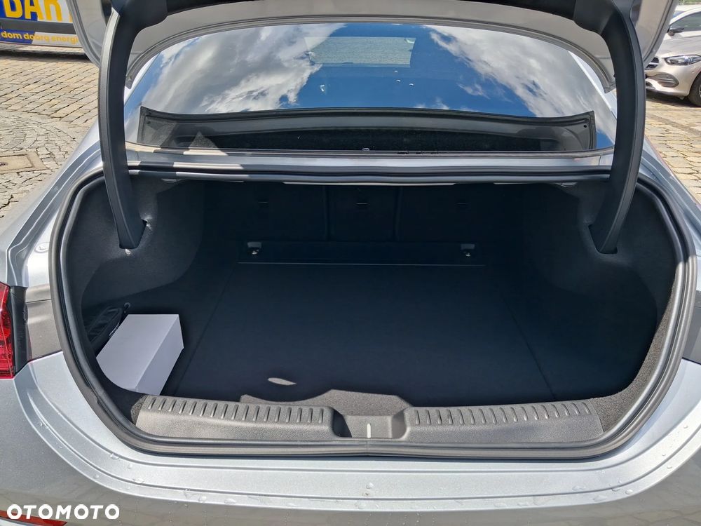 Mercedes-Benz CLA 200 mHEV 8G-DCT - 14