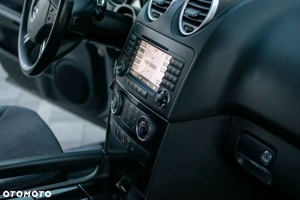 Mercedes-Benz ML - 31