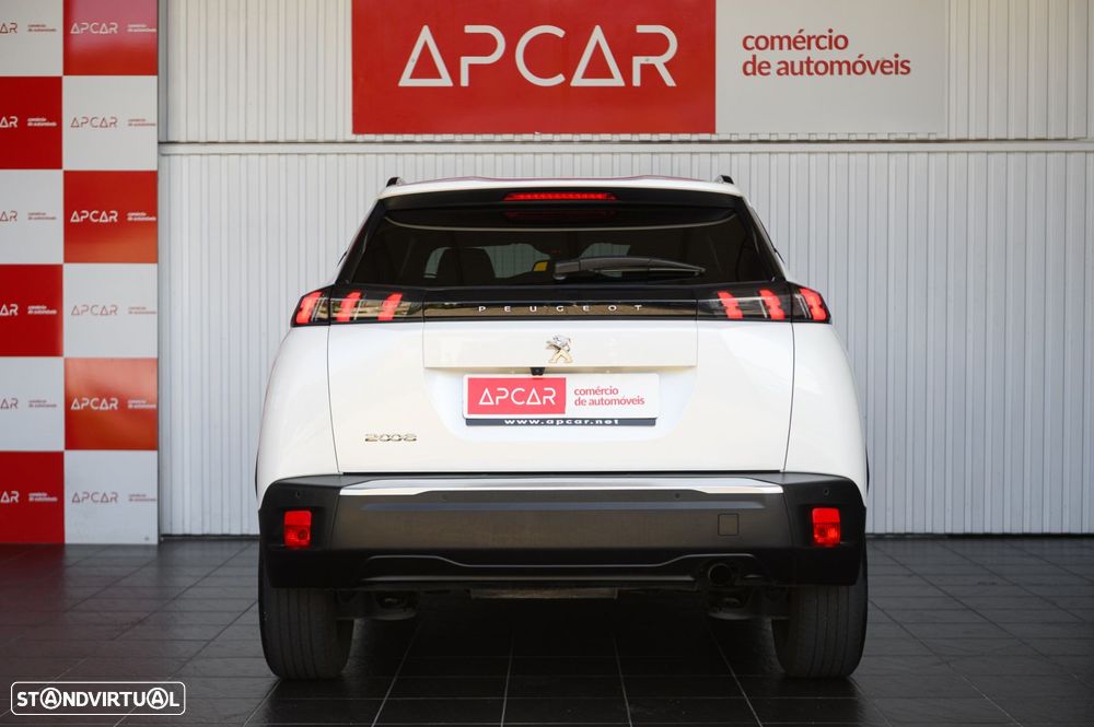 Peugeot 2008 1.2 PureTech Allure - 4