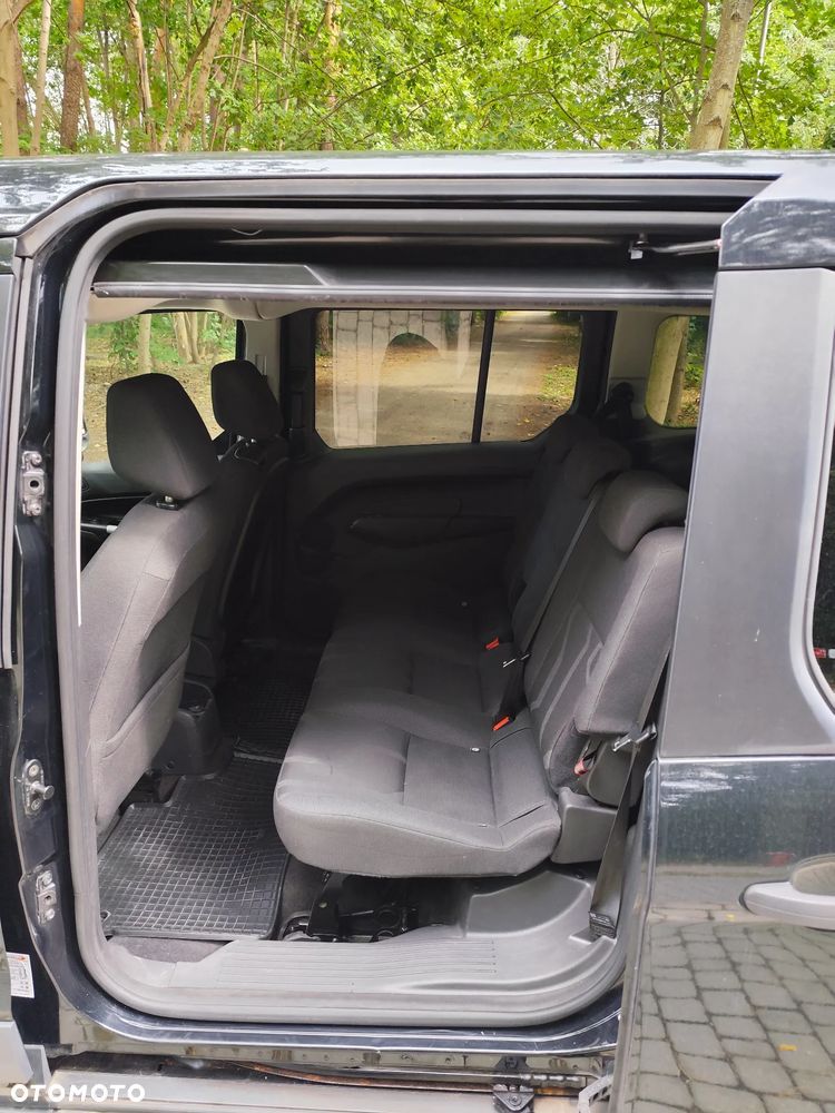 Ford Tourneo Connect Grand - 13