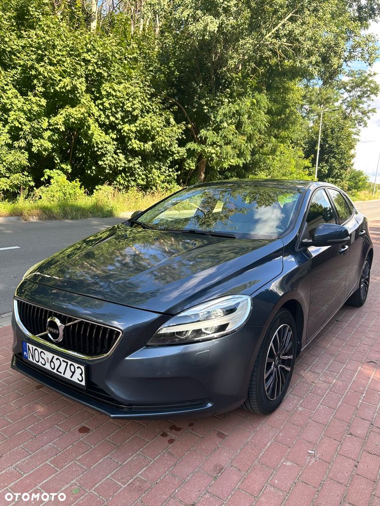 Volvo V40 D2 Drive-E SCR Momentum - 1