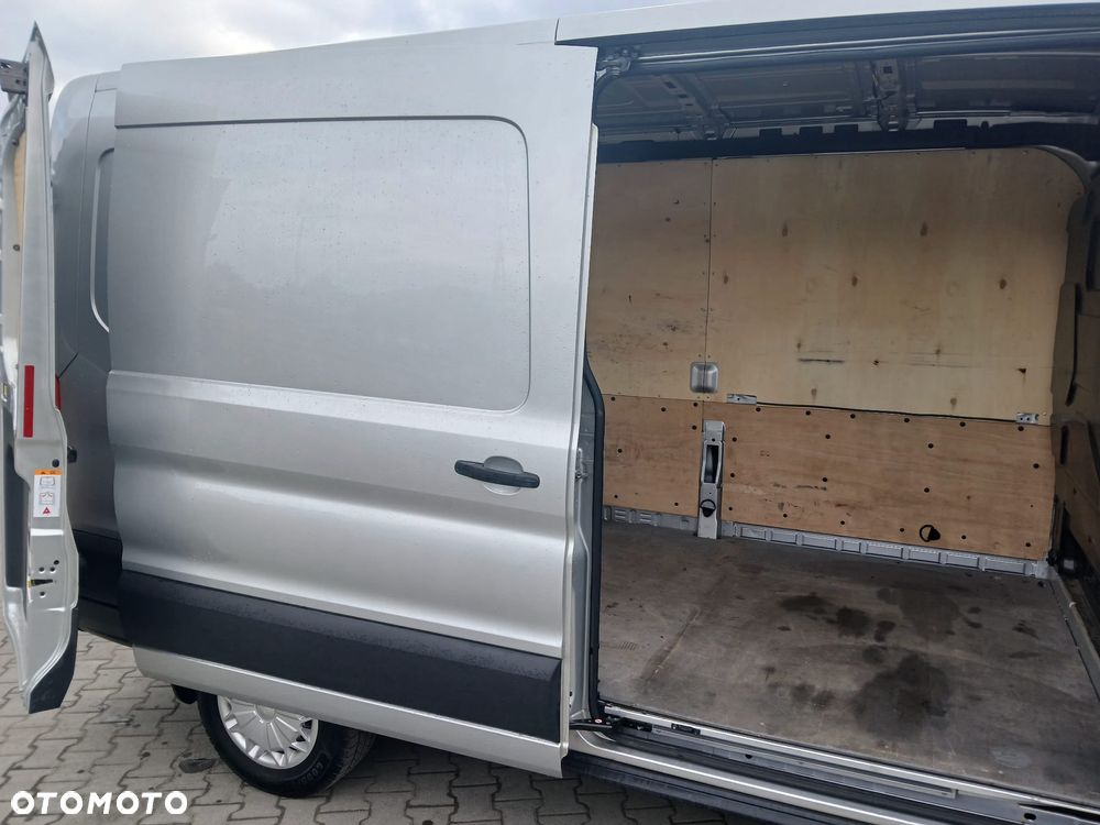 Ford TRANSIT - 16