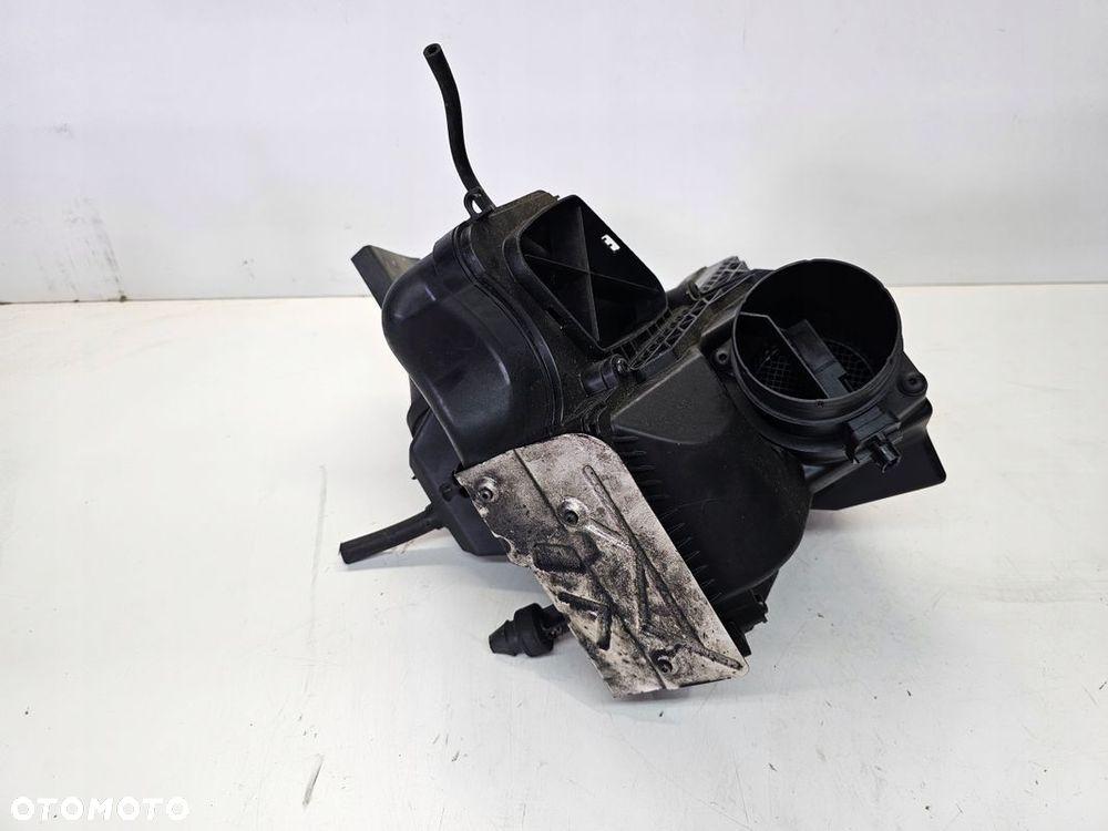 OBUDOWA FILTRA POWIETRZA AUDI A4 B8 A5 8K0133835AR - 2