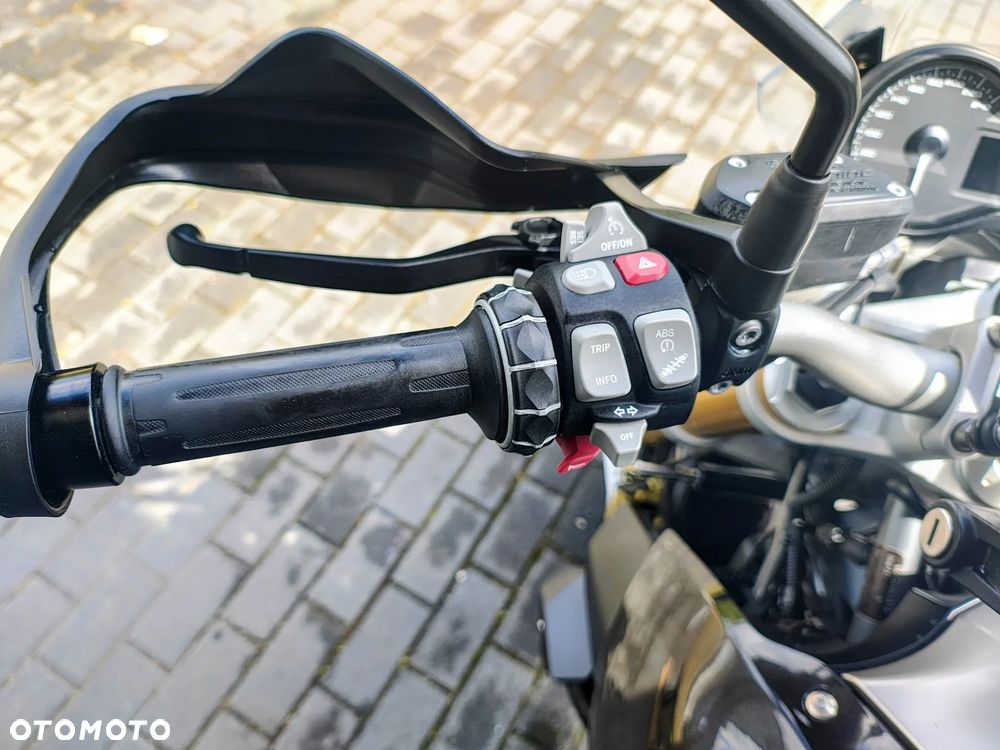 BMW R - 26