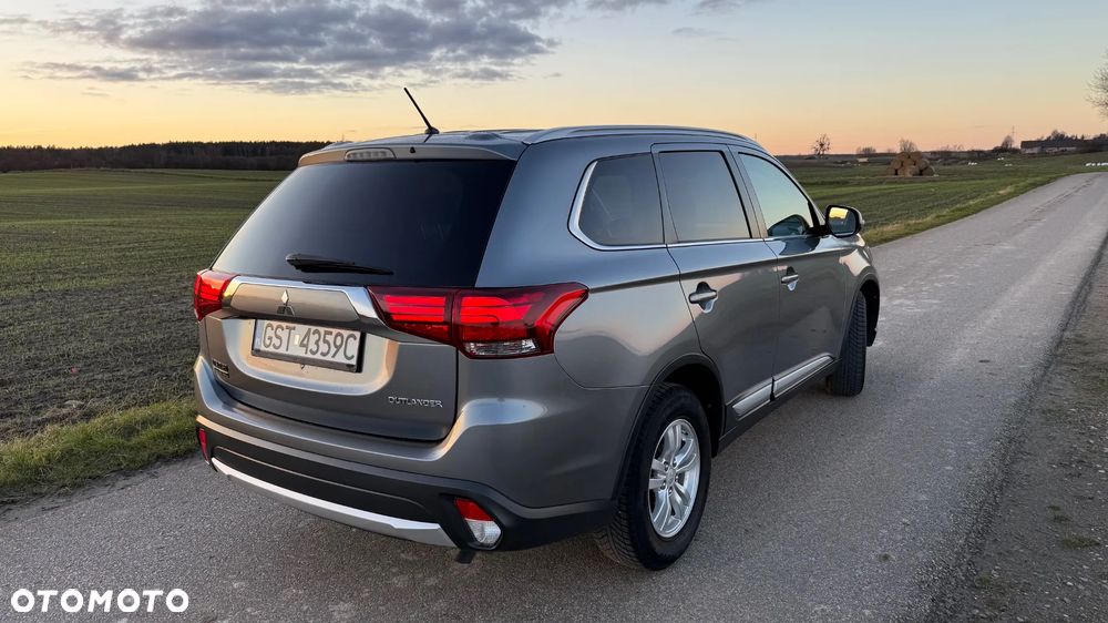 Mitsubishi Outlander 2.0 2WD Edition - 3