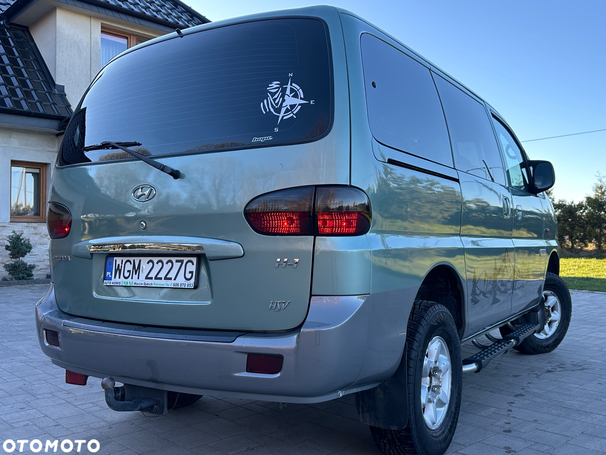 Hyundai H-1 Starex - 3
