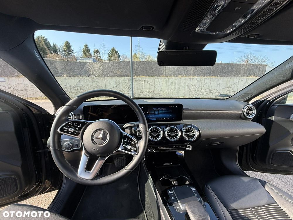 Mercedes-Benz Klasa A 250 Progressive 7G-DCT - 18