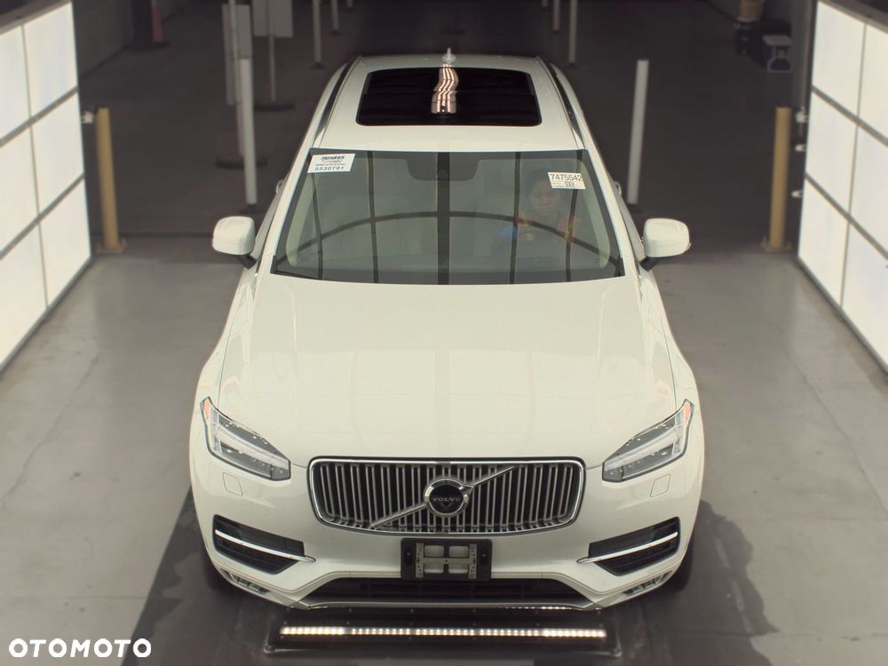 Volvo XC 90 - 5