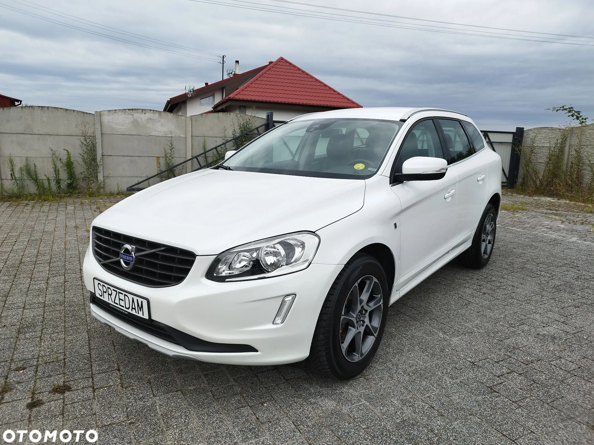 Volvo XC 60 D3 Drive-E Ocean Race - 1