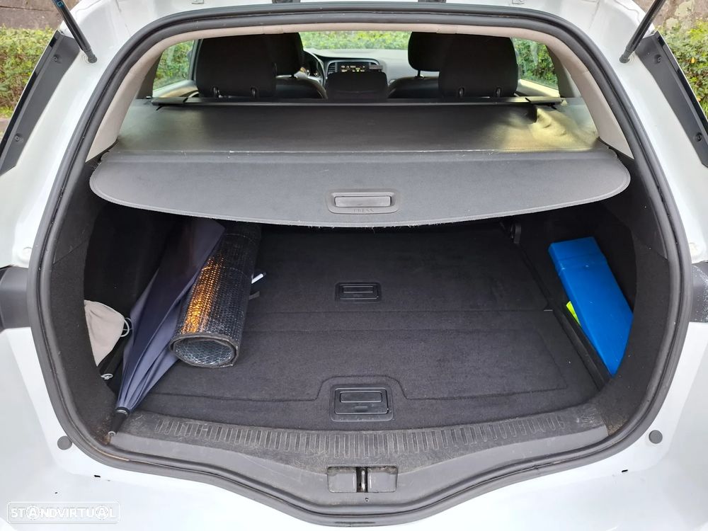 Renault Mégane Sport Tourer ENERGY dCi 110 GT LINE - 17