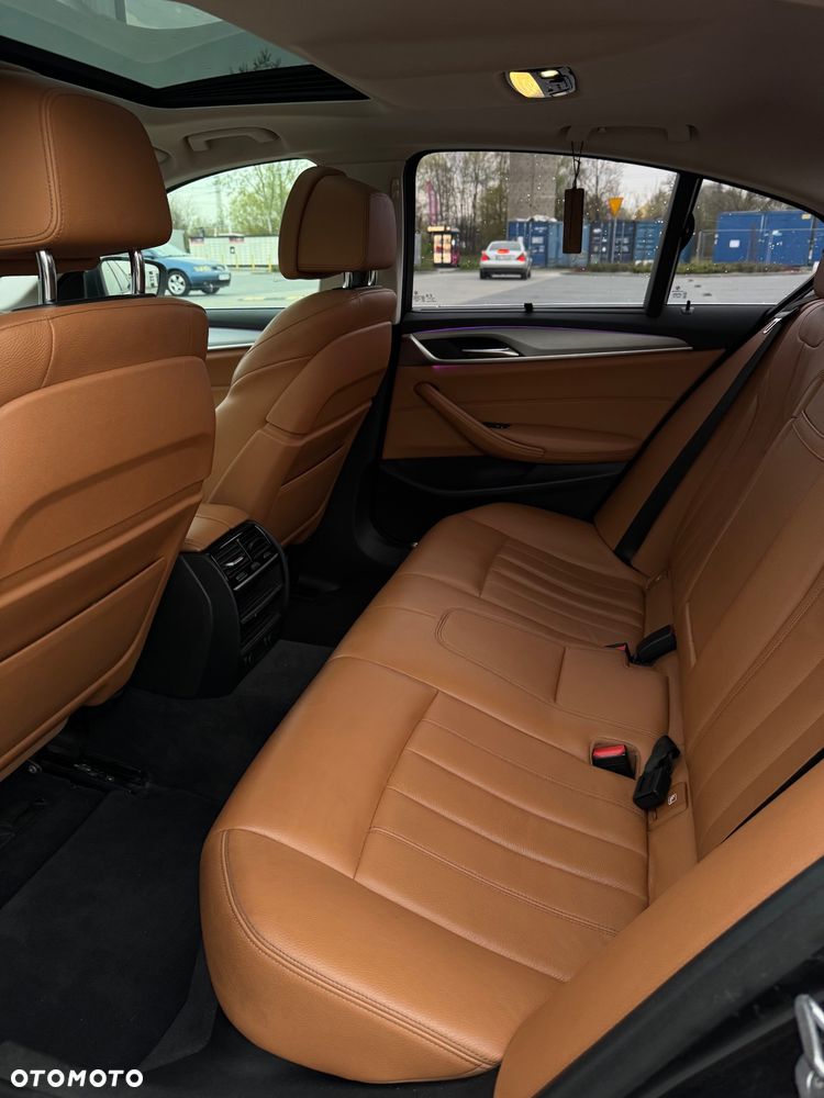 BMW Seria 5 520d - 12