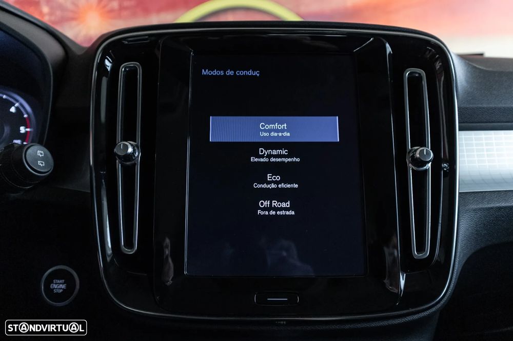 Volvo XC 40 2.0 D3 Momentum Plus Geartronic - 20