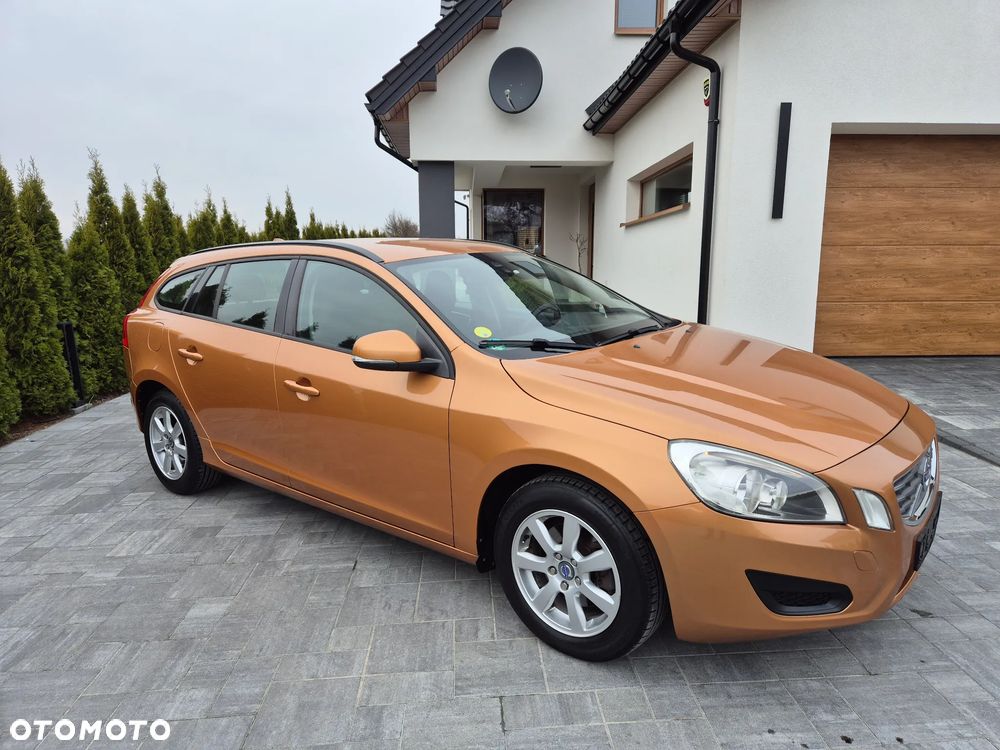 Volvo V60 DRIVe Momentum - 20