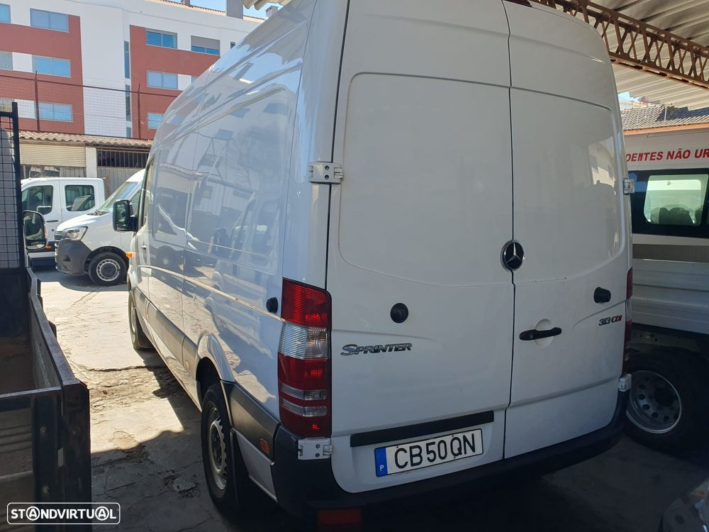 Mercedes-Benz 313 CDI - 3