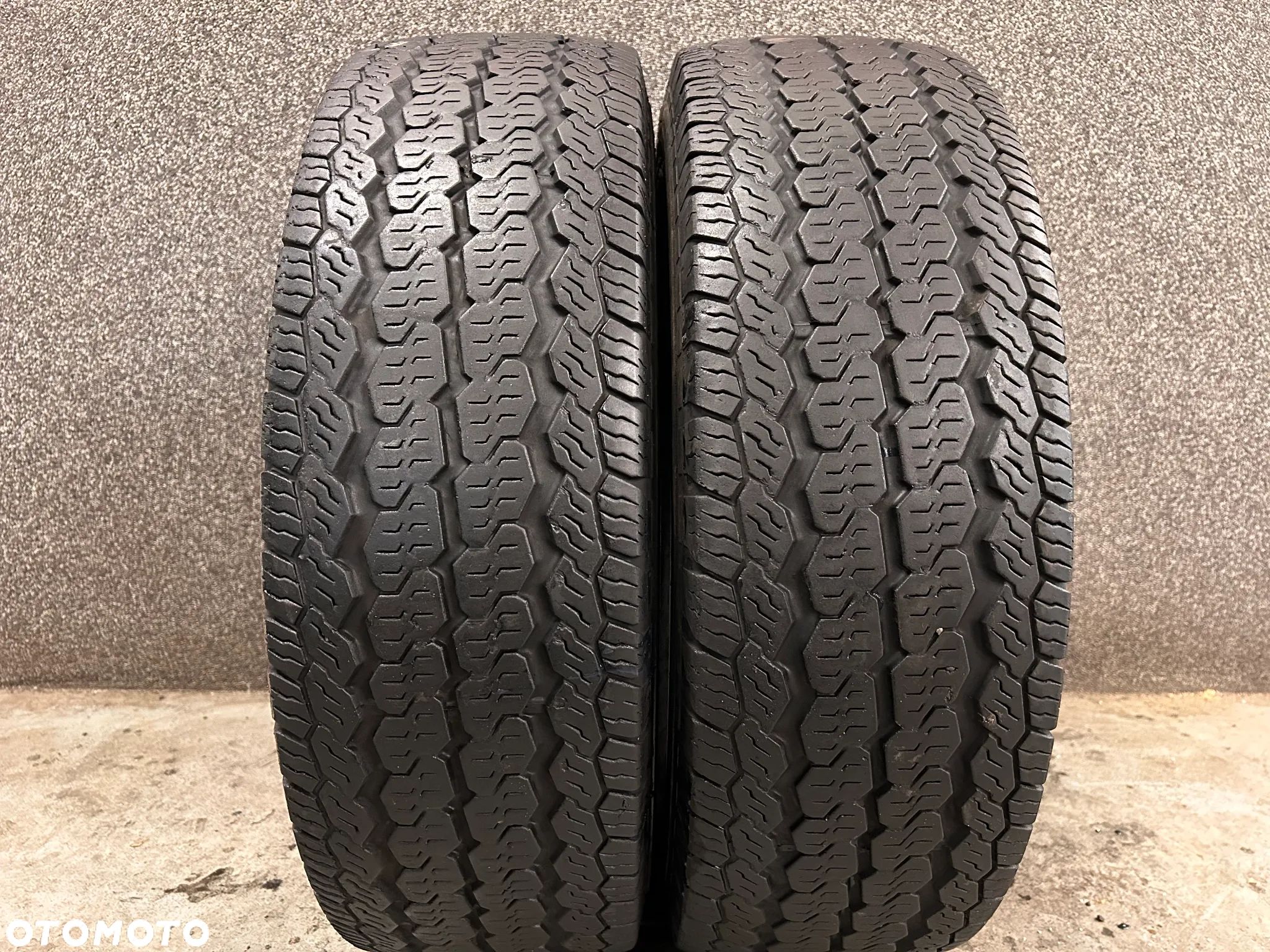 Opony całoroczne Continental VancoFourSeason 225/75/16C 121/120R 2szt. - 1