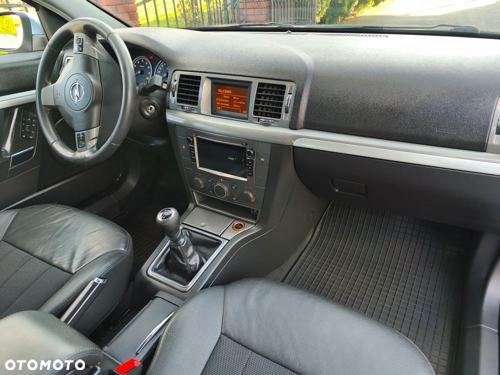 Opel Vectra 1.8 Essentia - 10