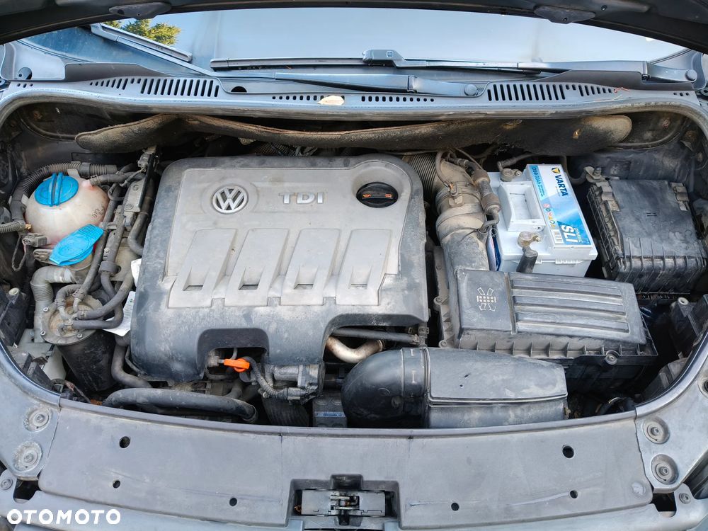 Volkswagen Touran 2.0 TDI DPF Comfortline - 9