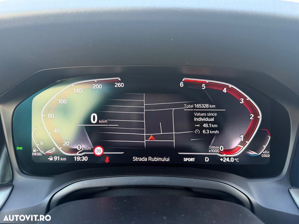 BMW Seria 3 320d Aut. - 26