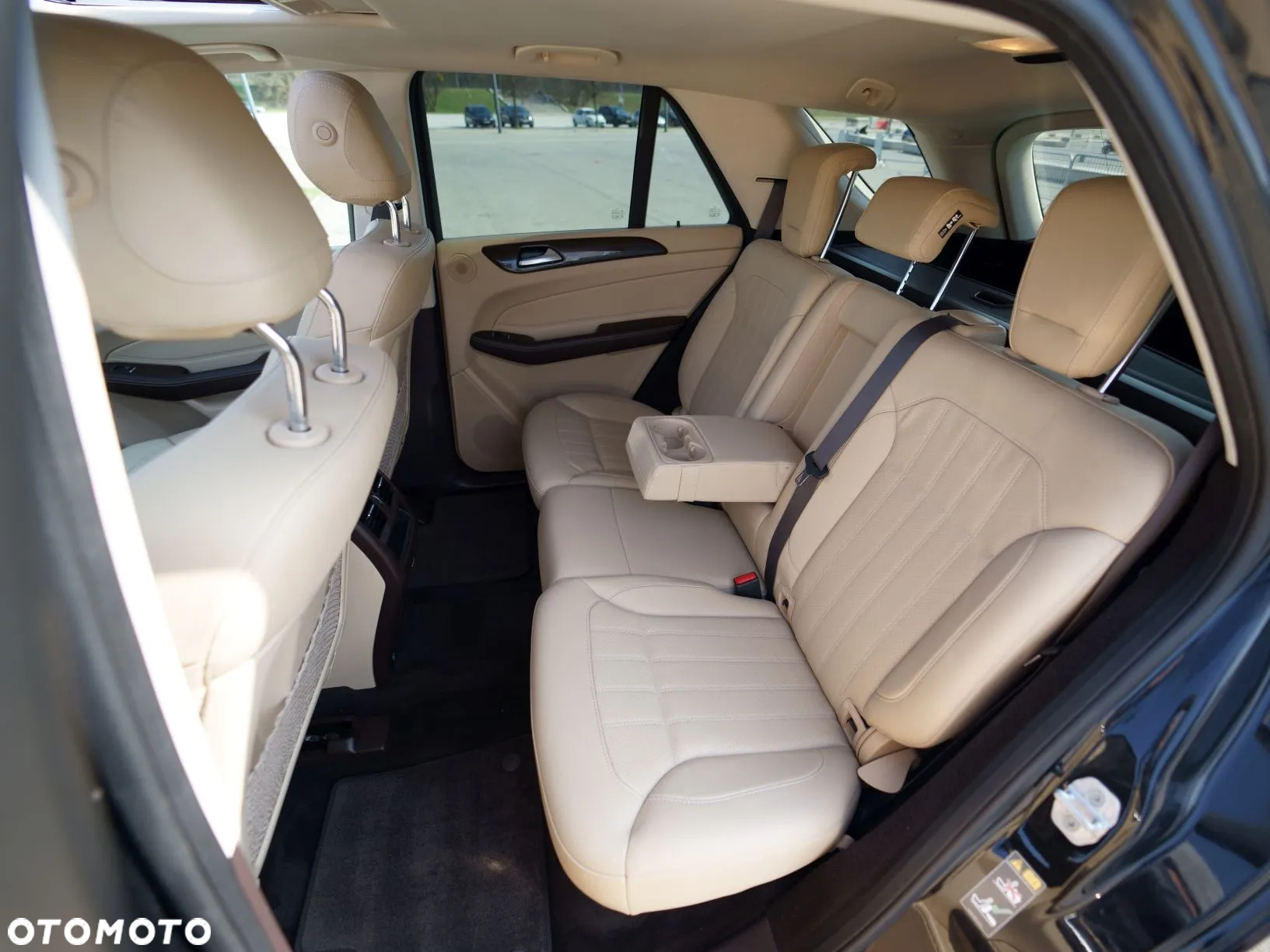 Mercedes-Benz GLE - 37