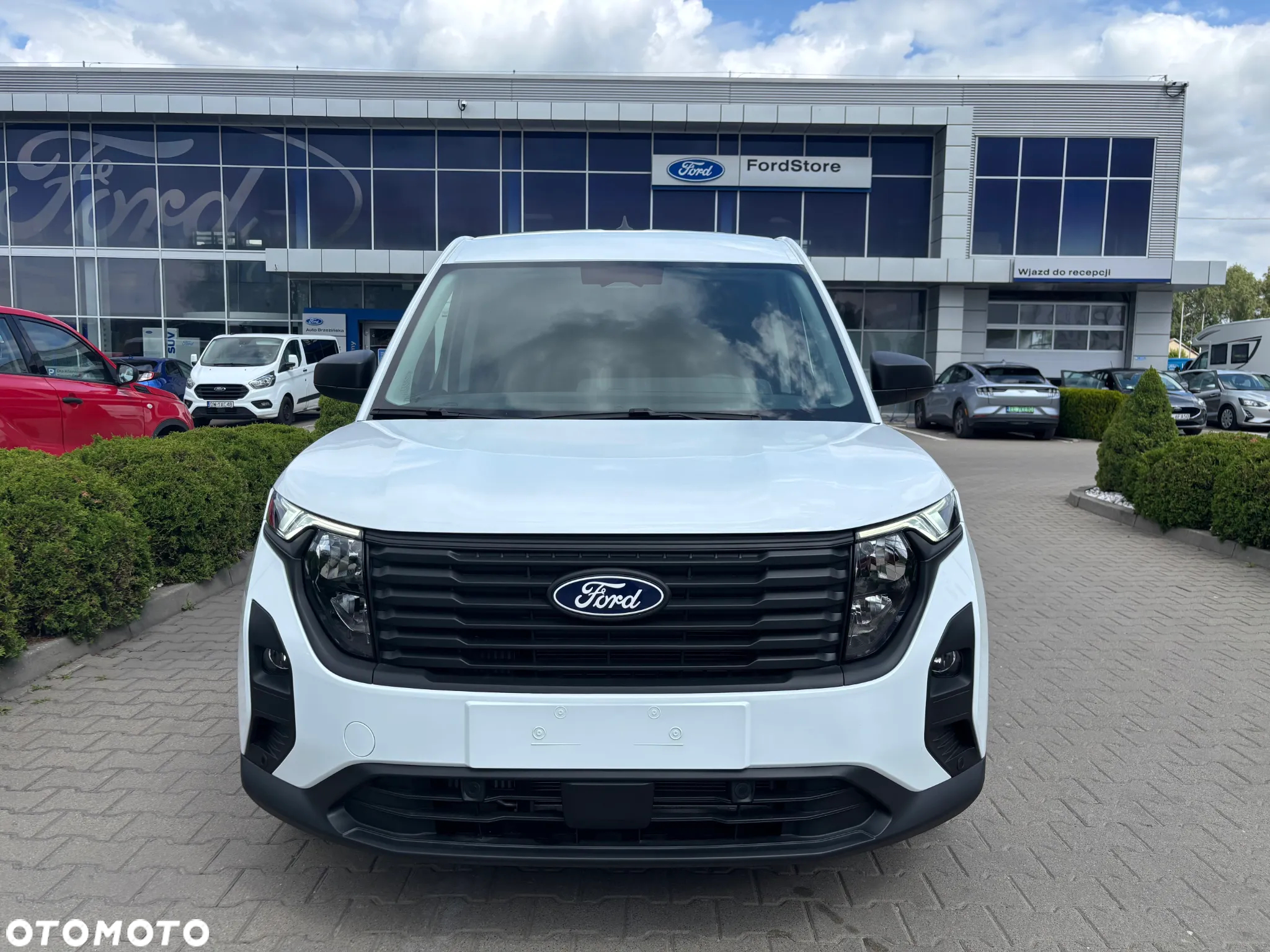 Ford Transit Courier - 2