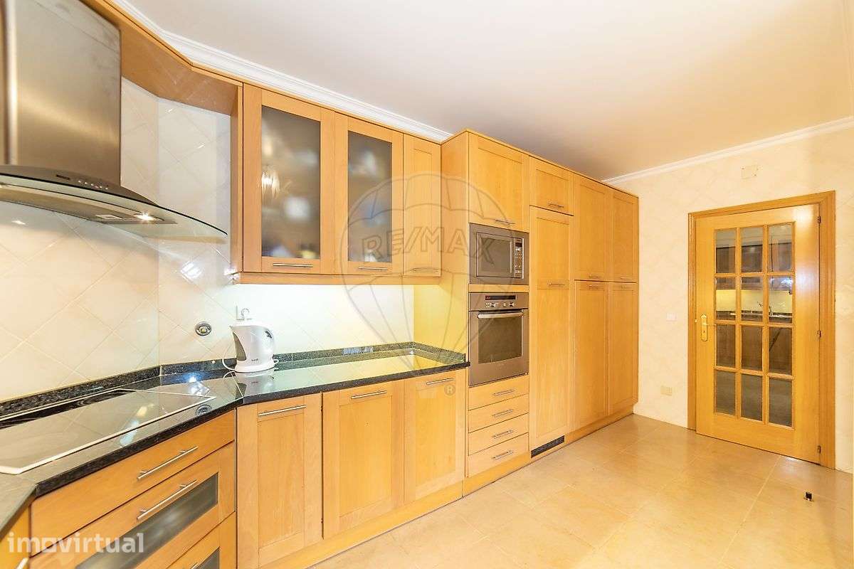 Apartamento T5 para arrendamento - Grande imagem: 3/12