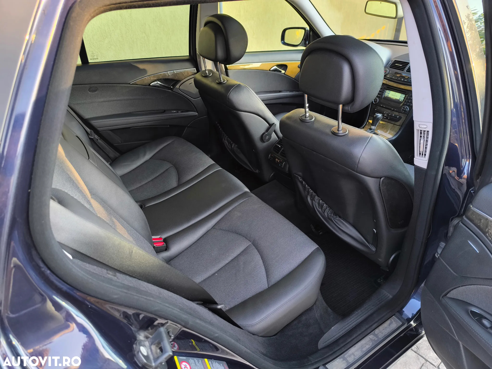Mercedes-Benz E 220 T CDI Automatik Avantgarde DPF - 20