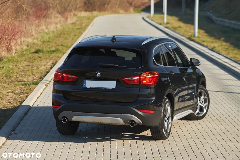 BMW X1 xDrive20i - 2