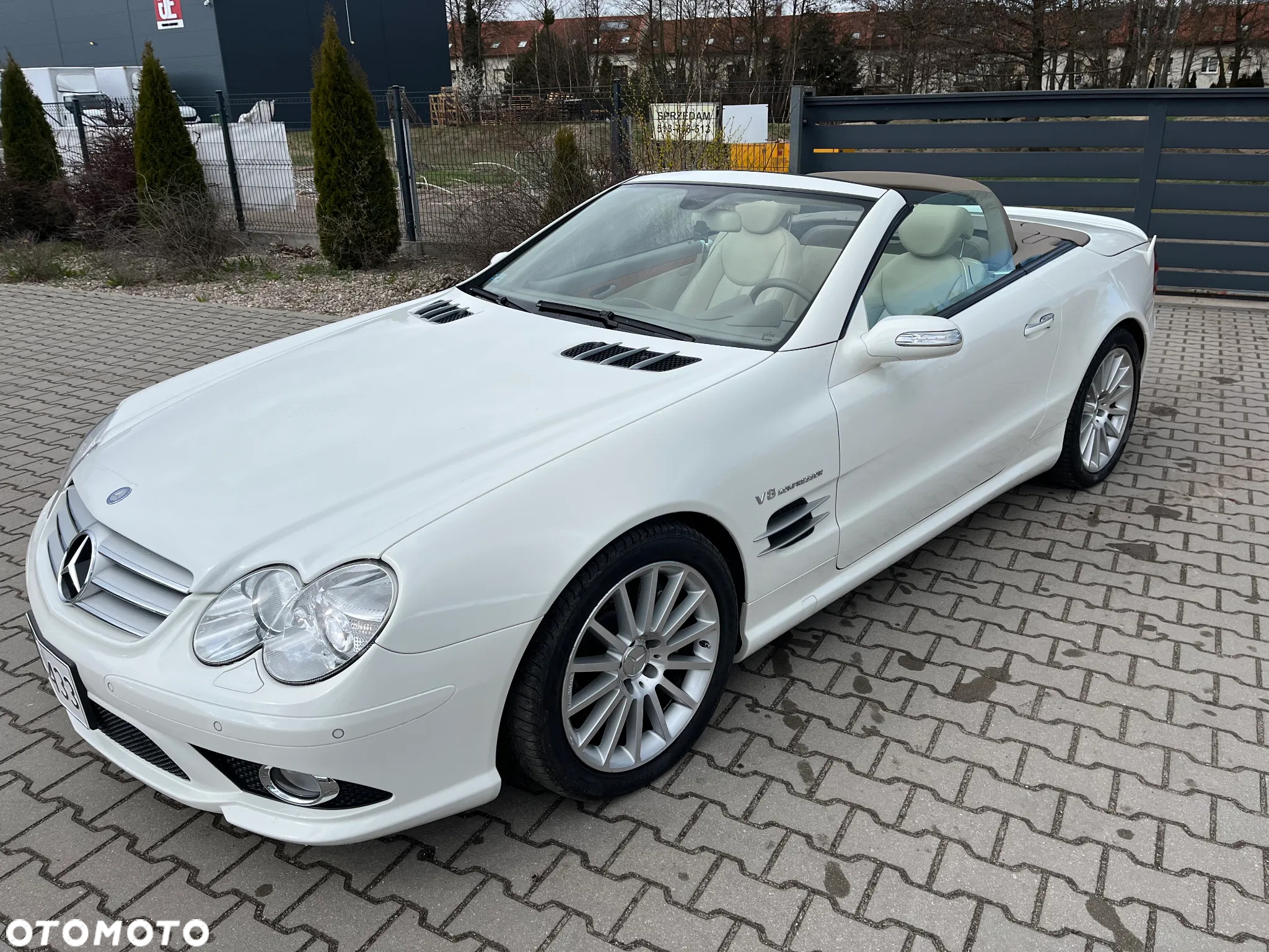 Mercedes-Benz SL - 11
