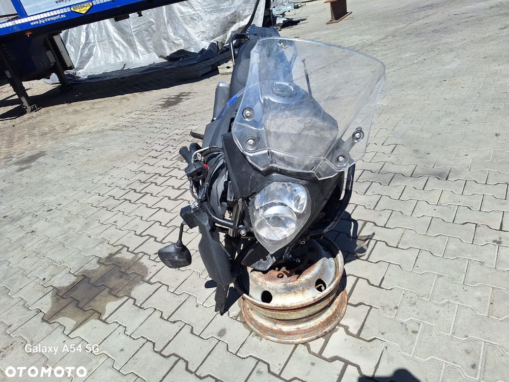 Suzuki V-STROM - 1