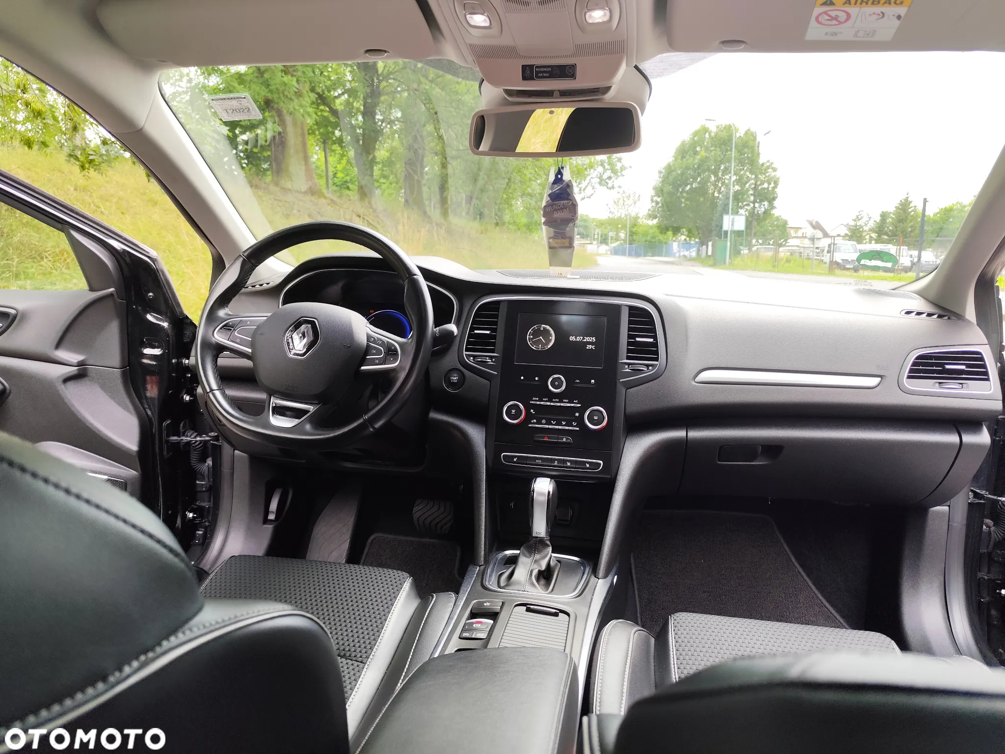 Renault Megane Grandtour ENERGY TCe 160 EDC BOSE EDITION - 11