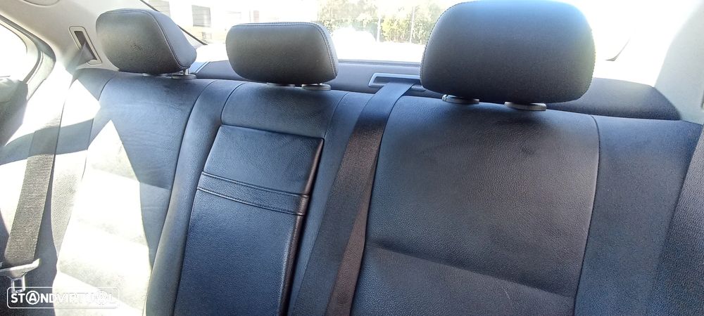 Mercedes-Benz C 220 CDi Avantgarde Aut. - 24