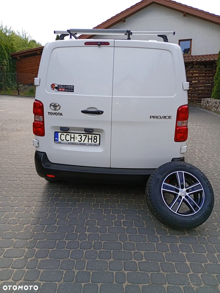 Toyota PROACE - 1