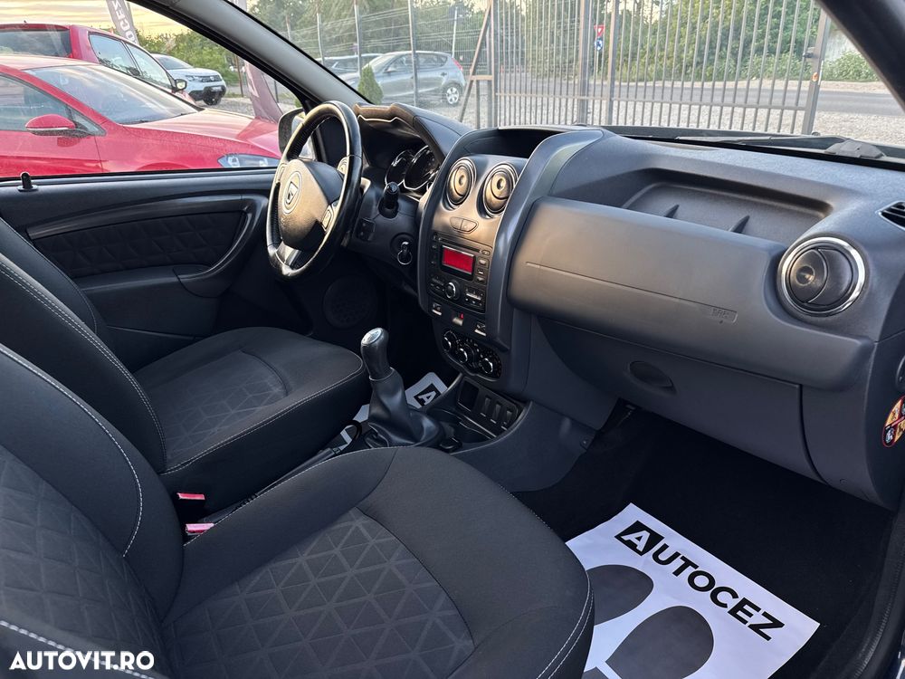 Dacia Duster 1.6 16V 105 4x2 Laureate - 11
