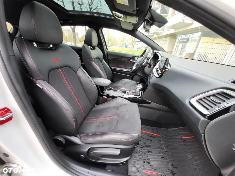 Kia Ceed 1.6 T-GDI GT DCT - 37