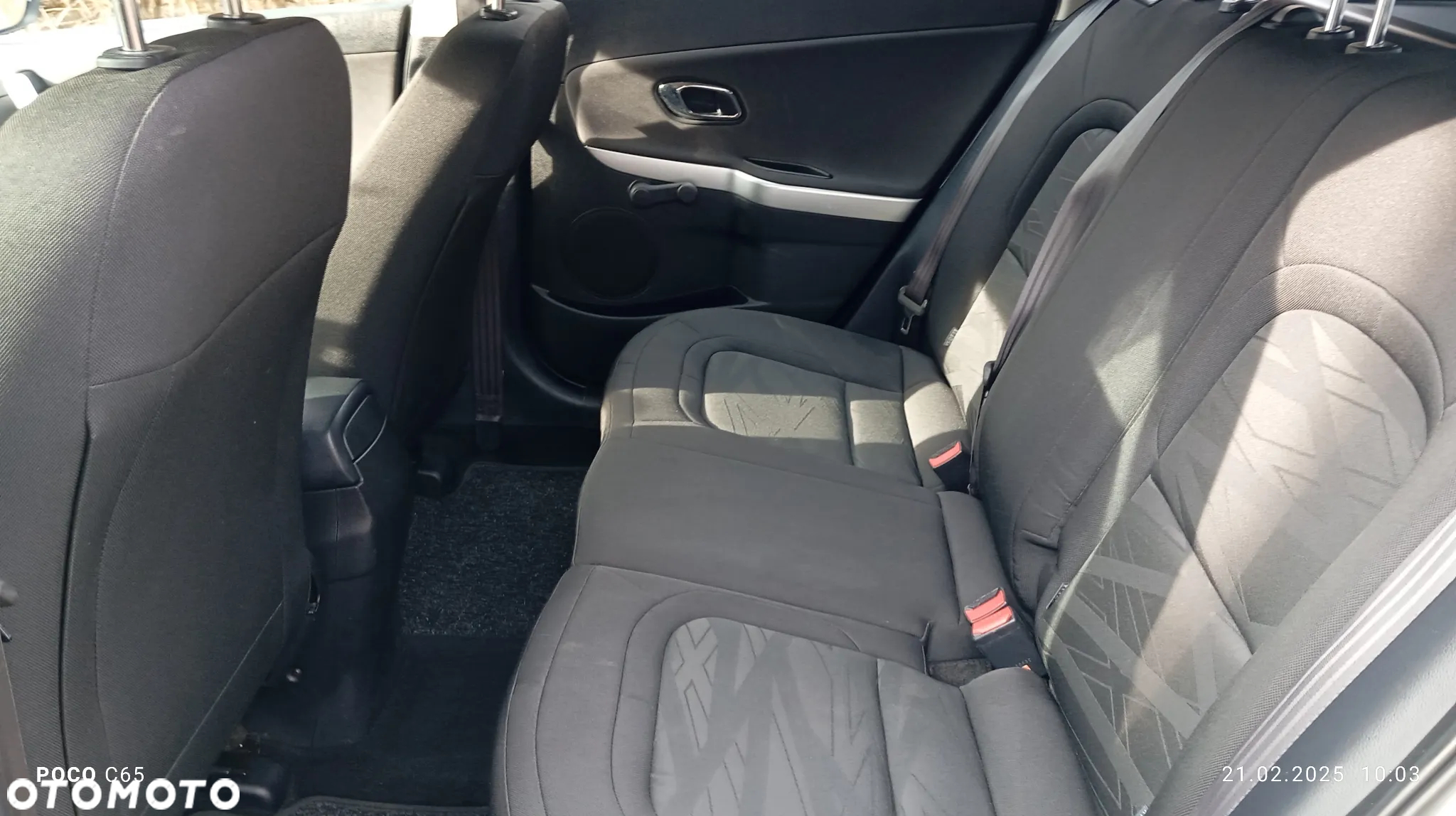 Kia Ceed - 10