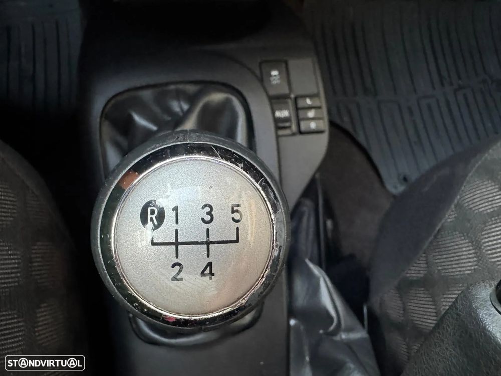 Toyota iQ 1.0 N collection - 11