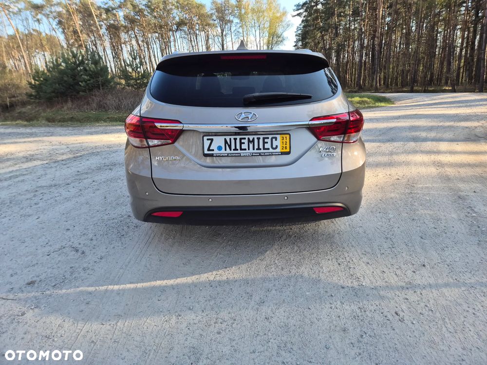 Hyundai i40 Kombi blue 1.7 CRDi DCT Premium - 11