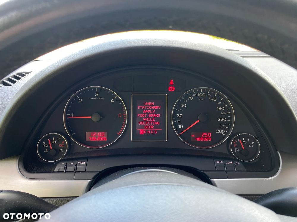 Audi A4 Avant 2.0 TDI DPF multitronic - 14