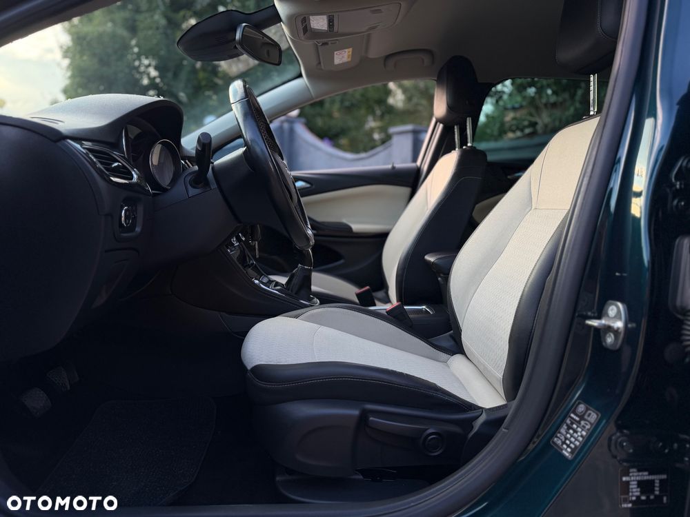 Opel Astra 1.4 Turbo Innovation - 12