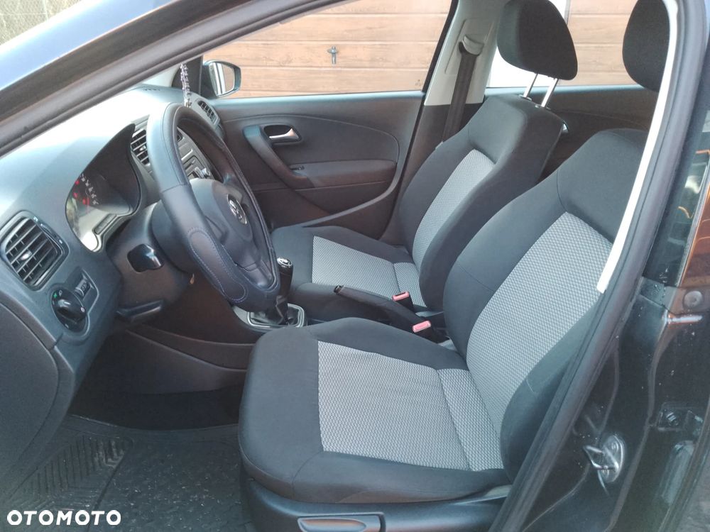 Volkswagen Polo - 9