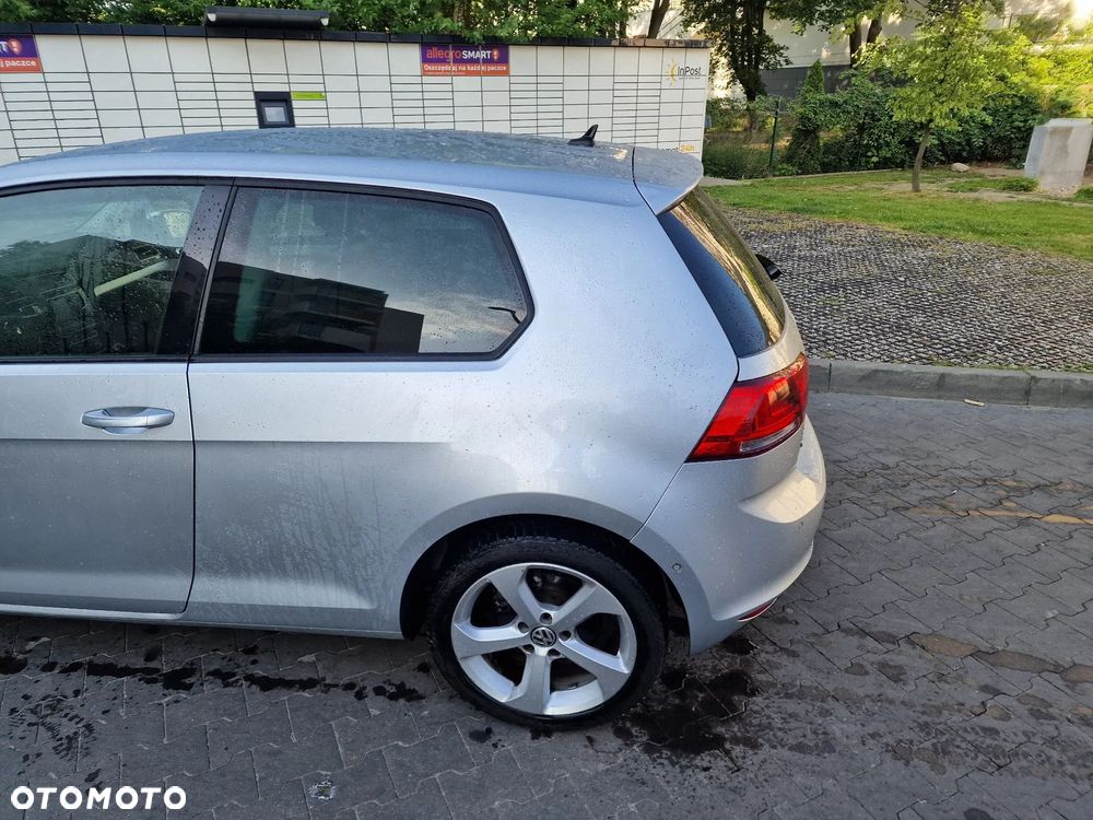 Volkswagen Golf 1.6 TDI BlueMotion Technology Cup - 4