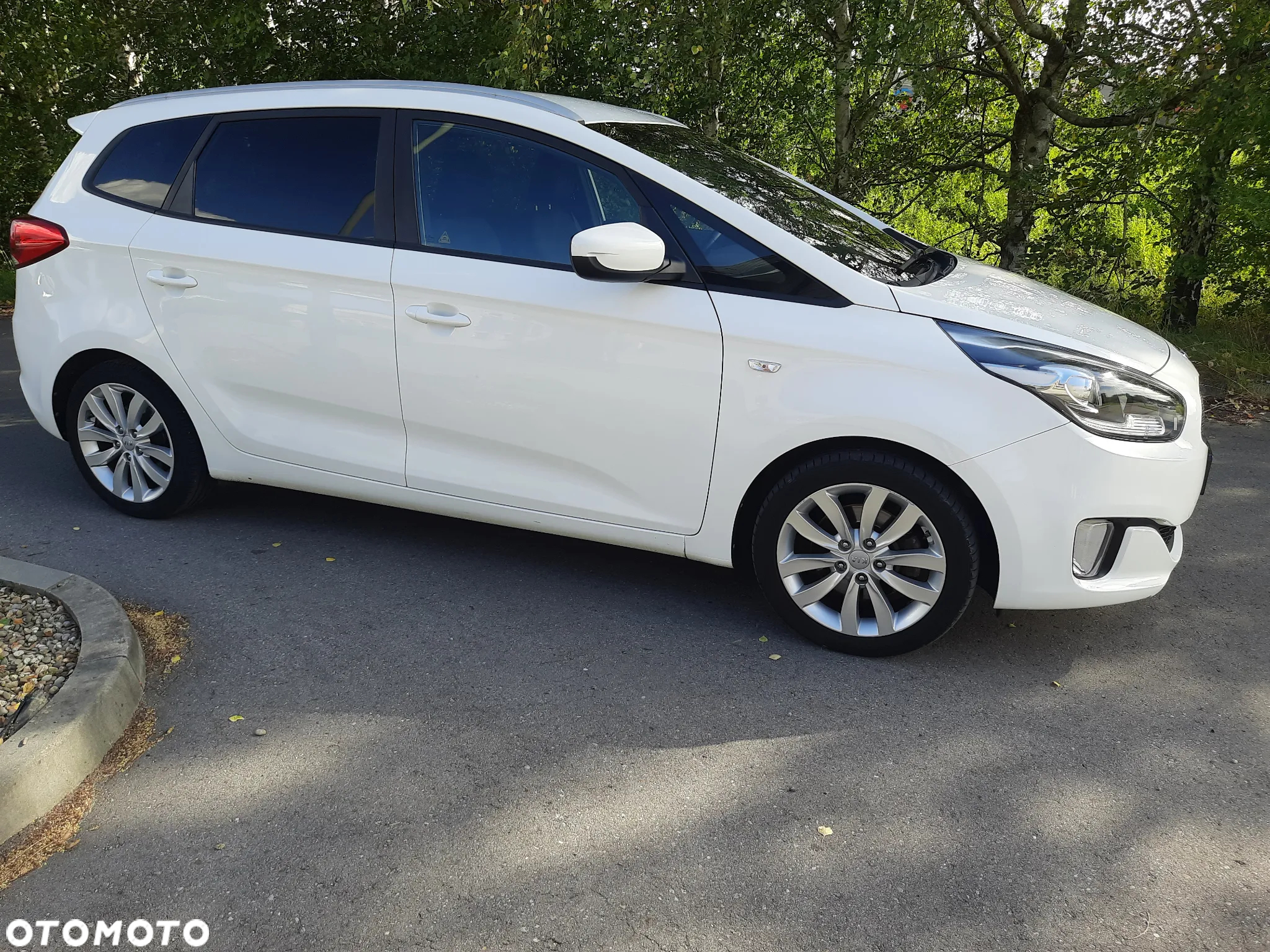 Kia Carens 1.7 CRDi M EU6 - 11