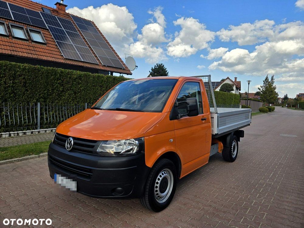 Volkswagen Transporter - 1