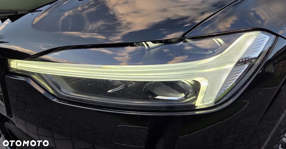 Volvo XC 60 B4 D AWD Ultimate Bright - 22